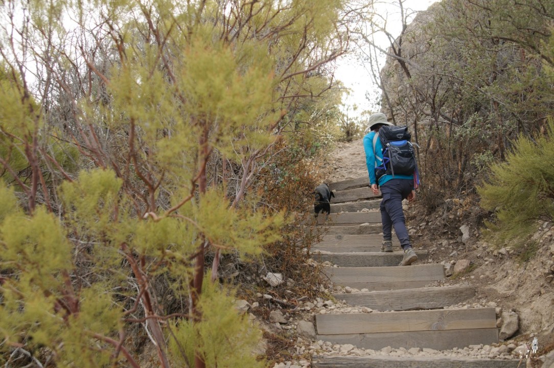 sandstone_peak-4.jpg